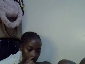 Miss-vibes  live sex cam