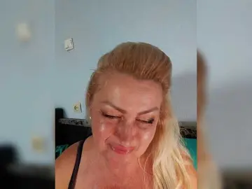 Vetaru  live sex cam