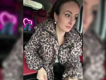 -AnnaMaria-  live sex cam