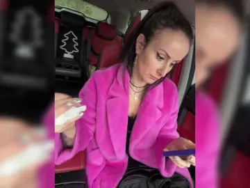 -AnnaMaria-  live sex cam