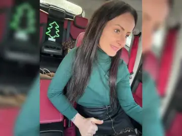 -AnnaMaria-  live sex cam