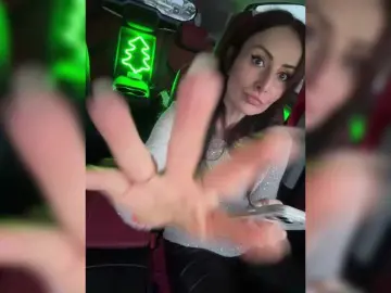 -AnnaMaria-  live sex cam