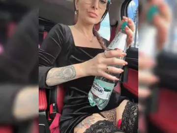 -AnnaMaria-  live sex cam