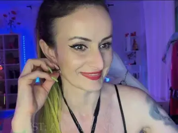 -AnnaMaria-  live sex cam