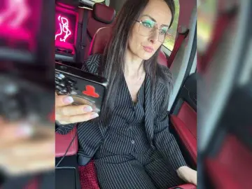 -AnnaMaria-  live sex cam