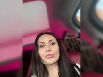 -AnnaMaria-  live sex cam
