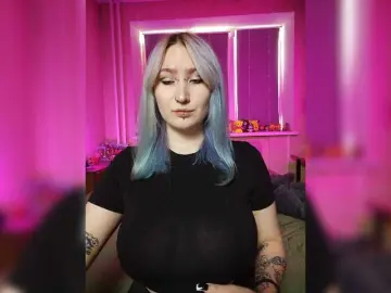 Darcy-666  live sex cam