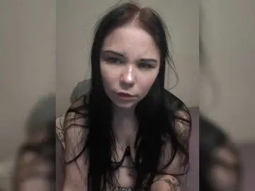Kittydream-x  live sex cam