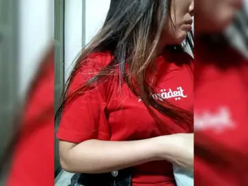 Pempemliciouss  live sex cam