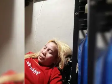 Pempemliciouss  live sex cam
