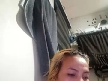 Pempemliciouss  live sex cam