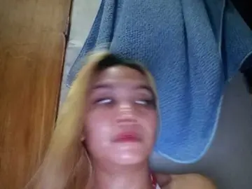 Pempemliciouss  live sex cam