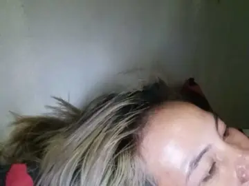 Pempemliciouss  live sex cam