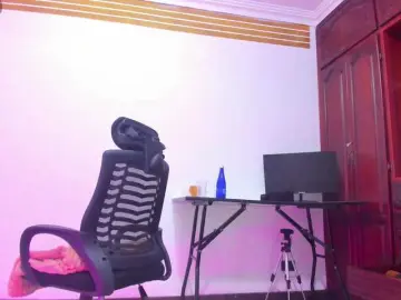 ValkiriaContee  live sex cam