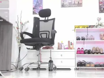 AlexiaSilver  live sex cam