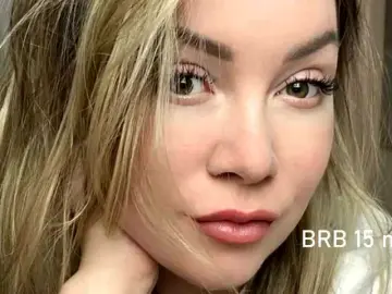 AmieHerry  live sex cam