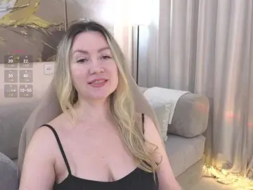 AmieHerry  live sex cam