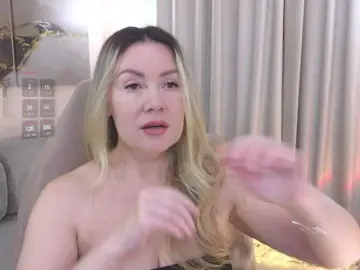 AmieHerry  live sex cam