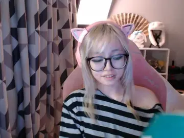 GertieCoach  live sex cam