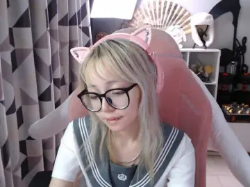GertieCoach  live sex cam