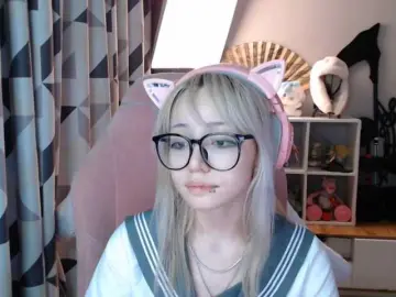 GertieCoach  live sex cam