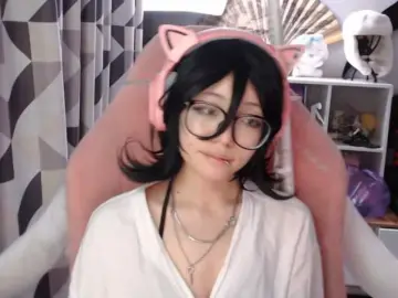 GertieCoach  live sex cam