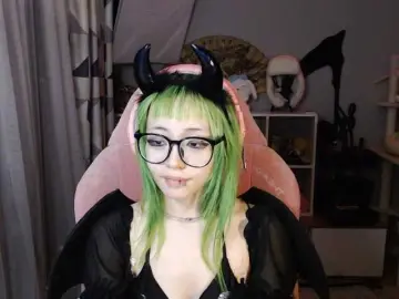 GertieCoach  live sex cam