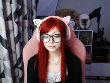 GertieCoach  live sex cam