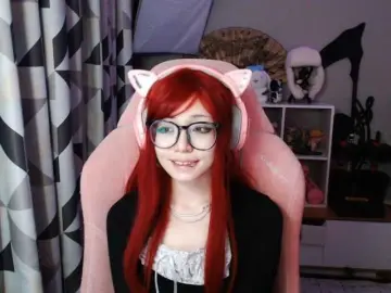 GertieCoach  live sex cam