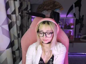 GertieCoach  live sex cam