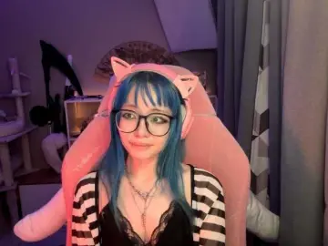 GertieCoach  live sex cam
