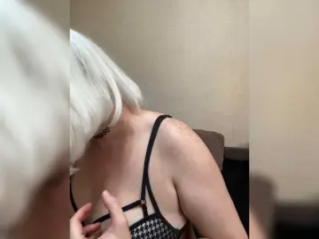 Milfaru  live sex cam