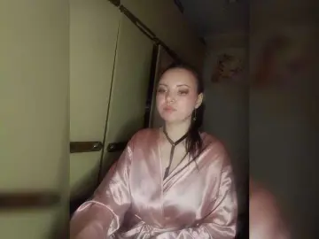 Mira-5a  live sex cam