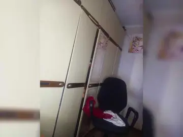 Mira-5a  live sex cam