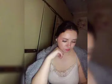 Mira-5a  live sex cam