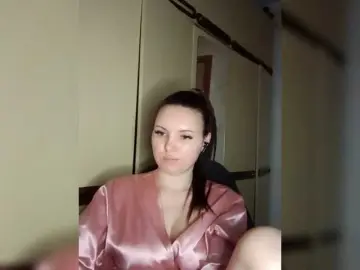 Mira-5a  live sex cam