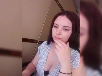 Mira-5a  live sex cam