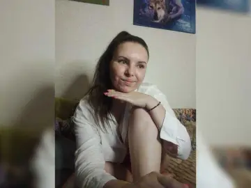 Mira-5a  live sex cam