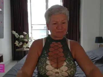 Roxana-brooks  live sex cam