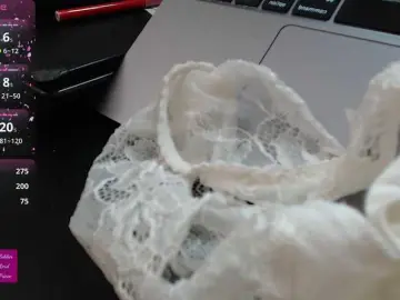 Roxana-brooks  live sex cam