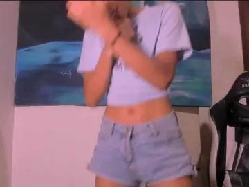 Bad-girl-xxx  live sex cam