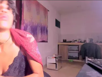 Bad-girl-xxx  live sex cam