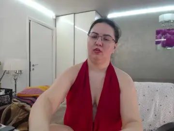 ILoveToFeelU  live sex cam