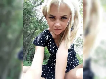 Mur-MurMeow  live sex cam