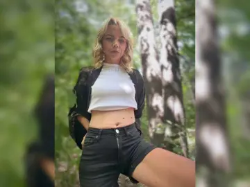 Mur-MurMeow  live sex cam