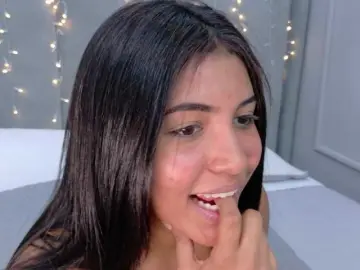 Serenne  live sex cam