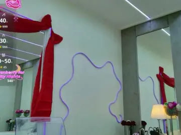 YannaMiana  live sex cam