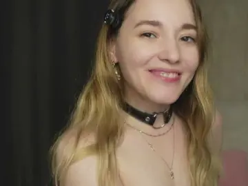 Sweetari  live sex cam