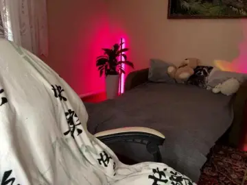 Alyonacuttie  live sex cam
