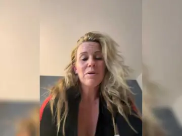 MarlowMae  live sex cam